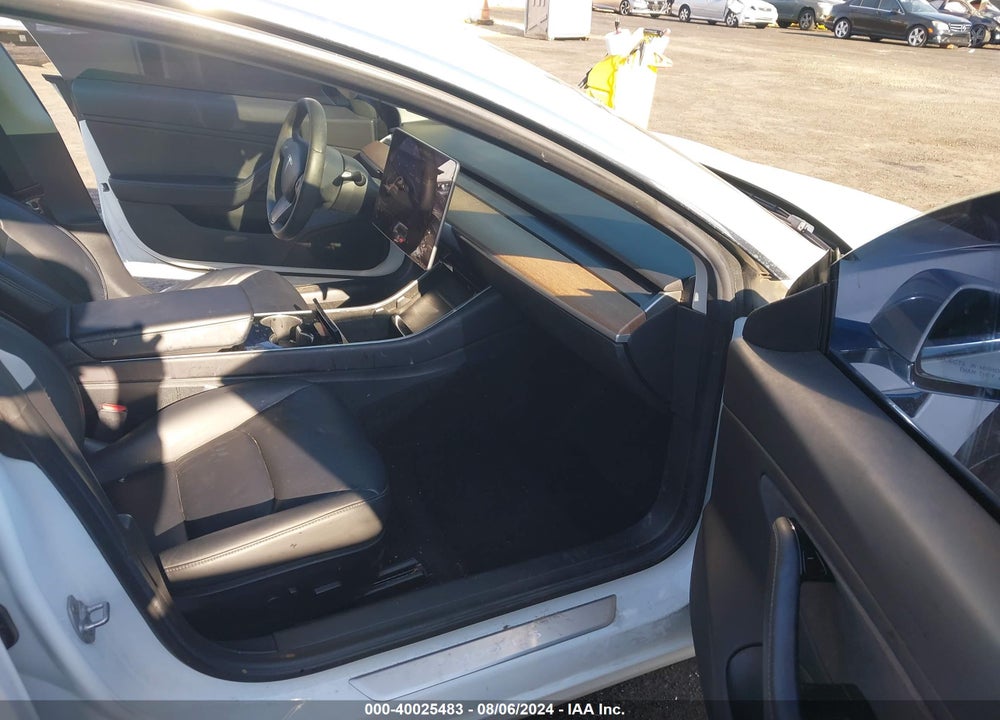 2019 TESLA MODEL 3 LONG RANGE/PERFORMANCE VIN: 5YJ3E1EB8KF493350