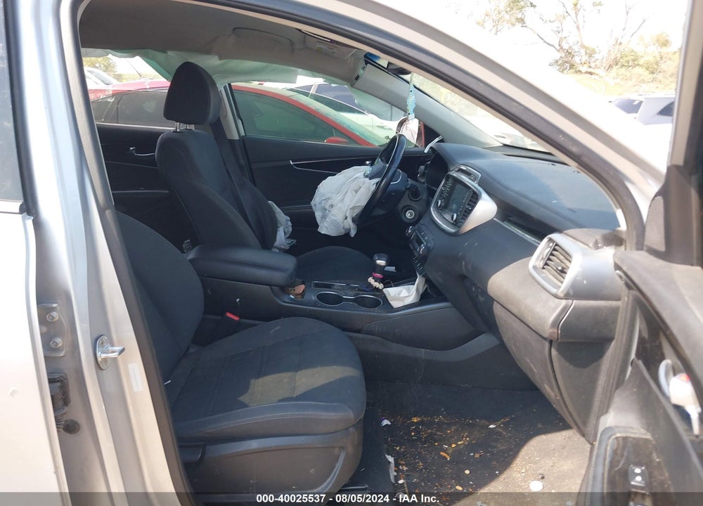 2019 KIA SORENTO VIN: 5XYPGDA30KG436970
