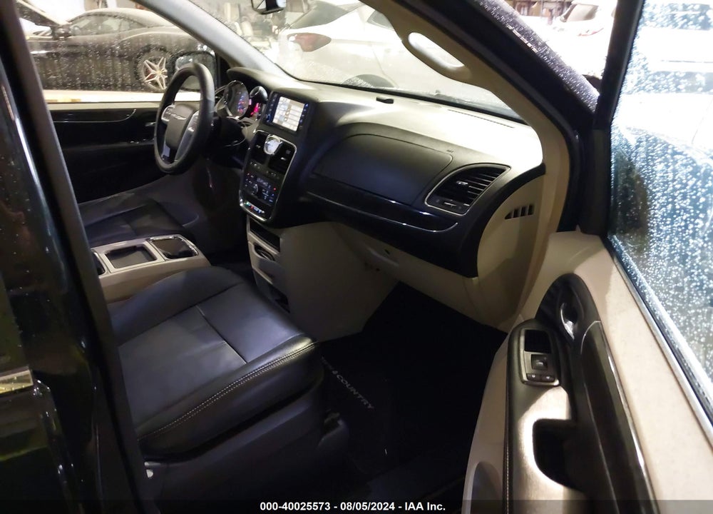 2014 CHRYSLER TOWN & COUNTRY TOURING VIN: 2C4RC1BG0ER112406
