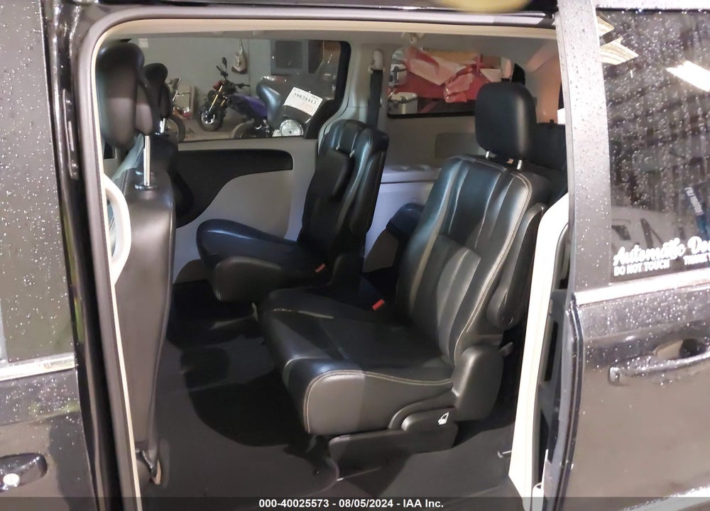 2014 CHRYSLER TOWN & COUNTRY TOURING VIN: 2C4RC1BG0ER112406