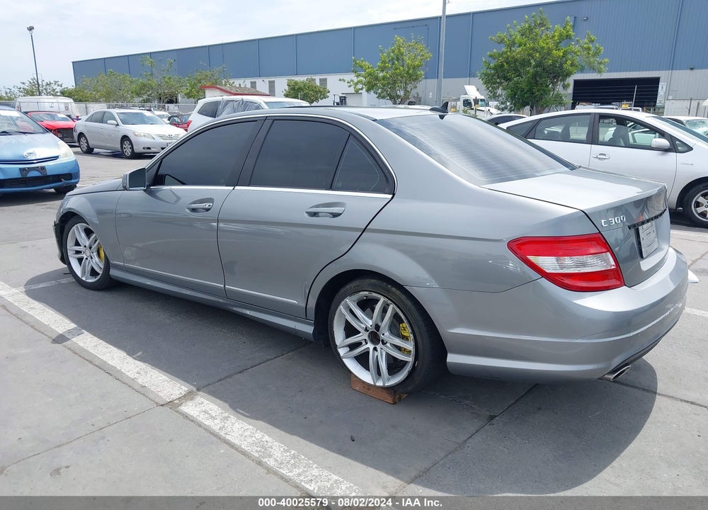 2010 MERCEDES-BENZ C 300 LUXURY 4MATIC/SPORT 4MATIC VIN: WDDGF8BB1AR126297