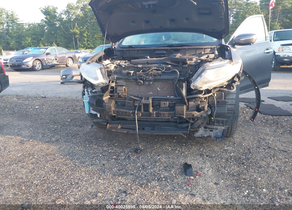 2015 NISSAN ROGUE SL VIN: 5N1AT2MV3FC921189