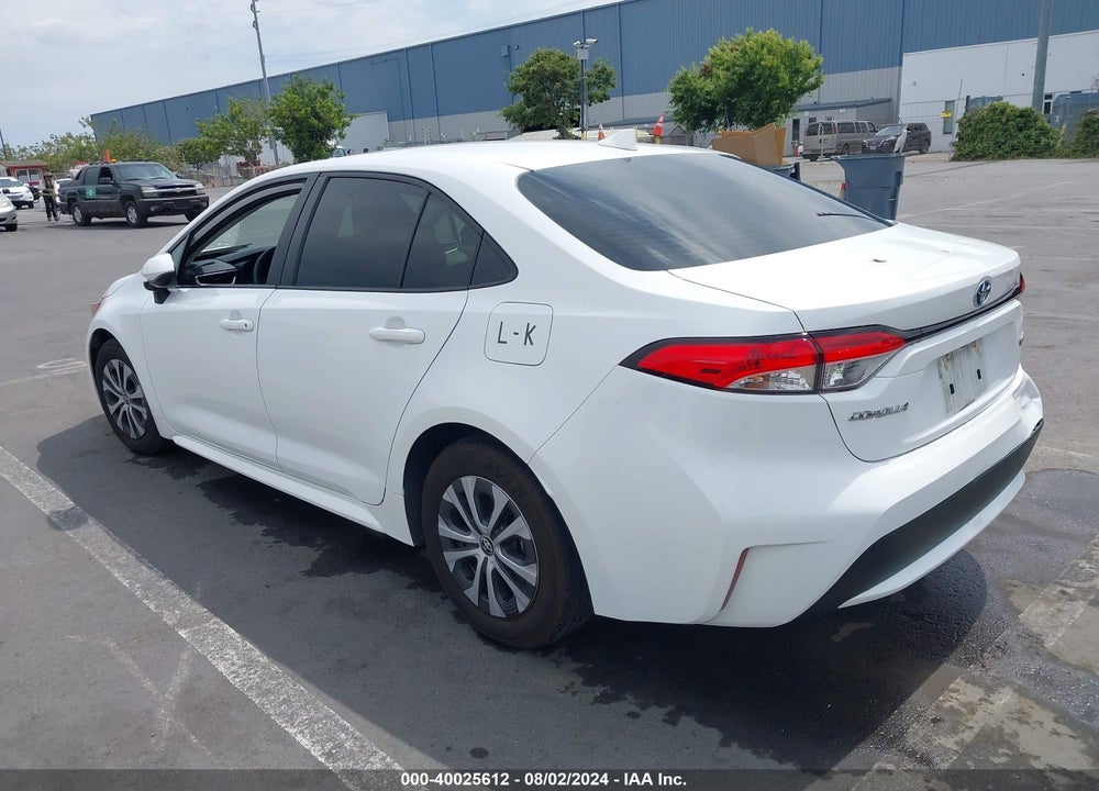 2022 TOYOTA COROLLA HYBRID LE VIN: JTDEAMDE7N3009588