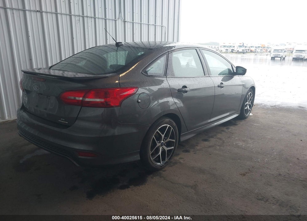 2016 FORD FOCUS SE VIN: 1FADP3F22GL379699