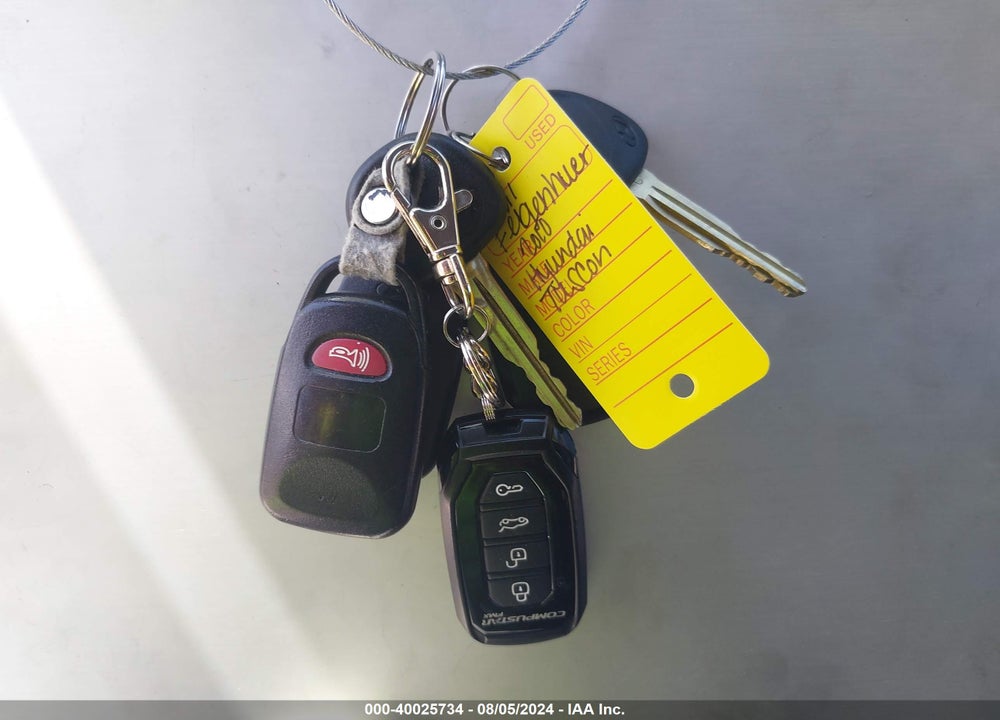 2010 HYUNDAI TUCSON GLS VIN: KM8JUCAC5AU096927