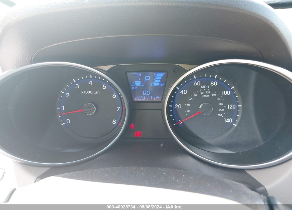 2010 HYUNDAI TUCSON GLS VIN: KM8JUCAC5AU096927