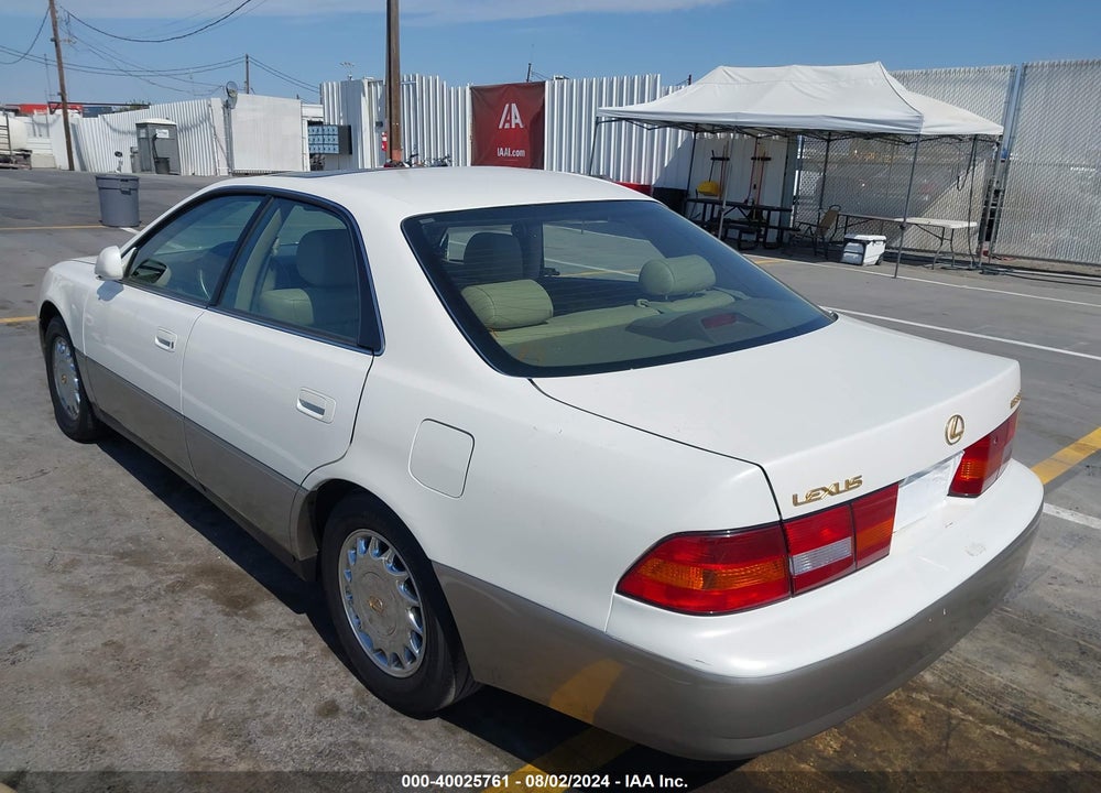 1999 LEXUS ES 300 VIN: JT8BF28G8X0182334