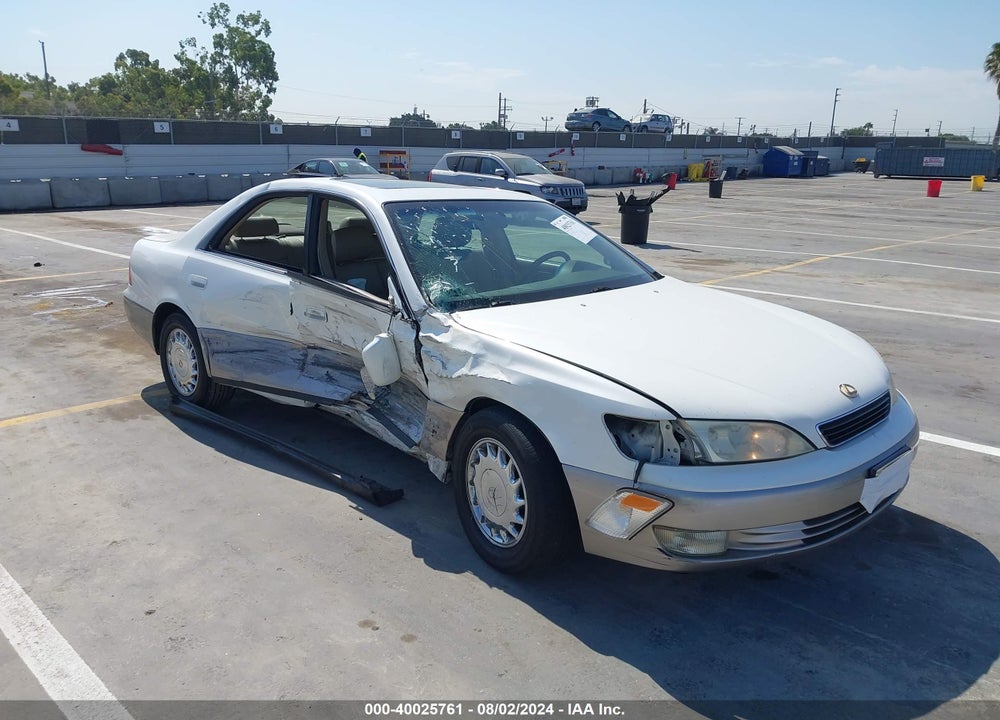 1999 LEXUS ES 300 VIN: JT8BF28G8X0182334