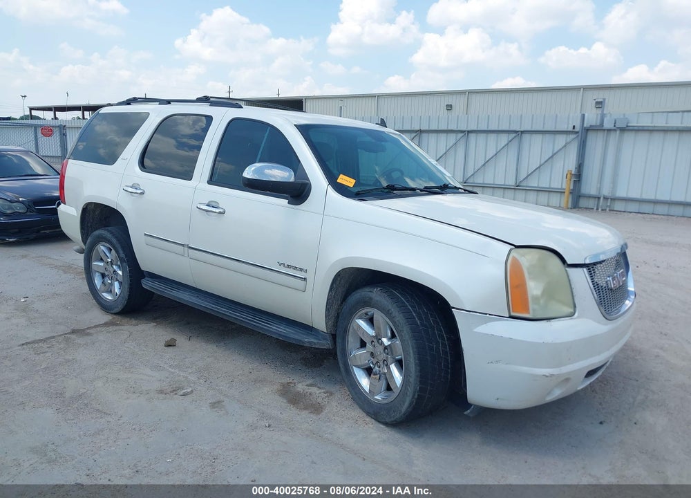 2010 GMC YUKON VIN: 1GKUCCE09AR260126