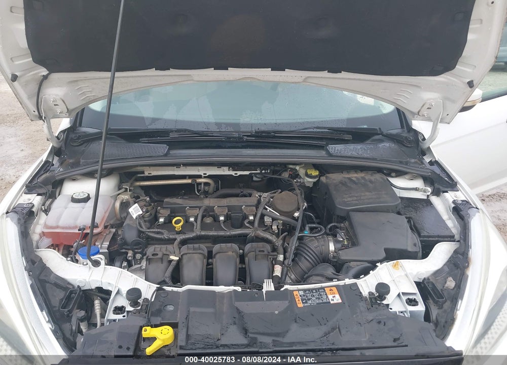 2015 FORD FOCUS SE VIN: 1FADP3K2XFL304298