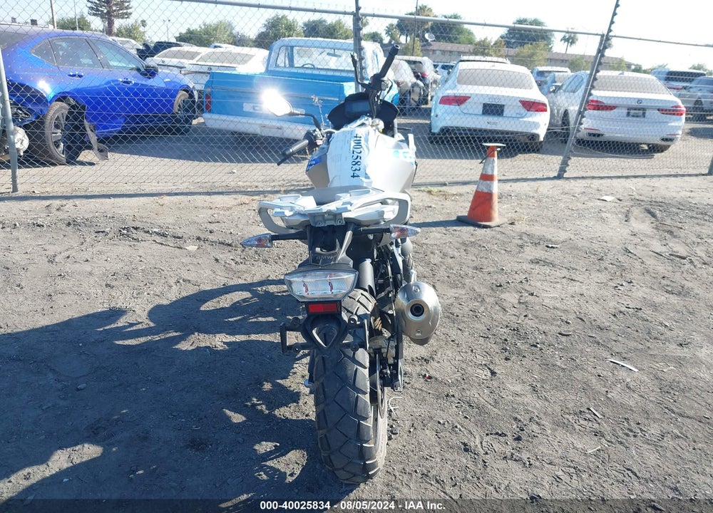 2018 BMW G310 GS VIN: WB30G1204JR824874