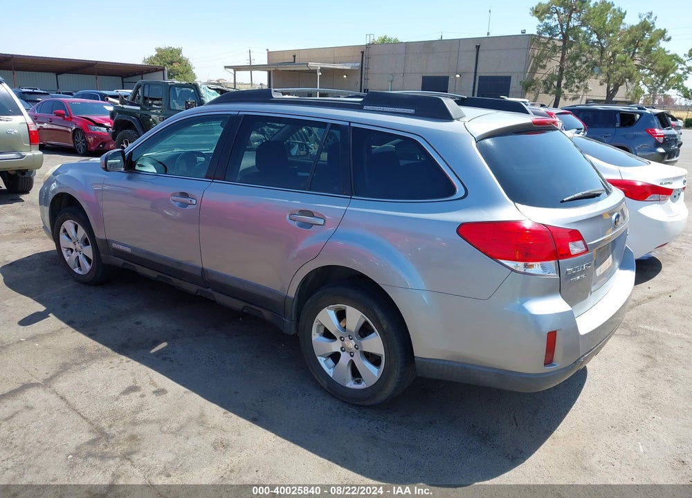 2010 SUBARU OUTBACK 2.5I PREMIUM VIN: 4S4BRBCC7A3381518