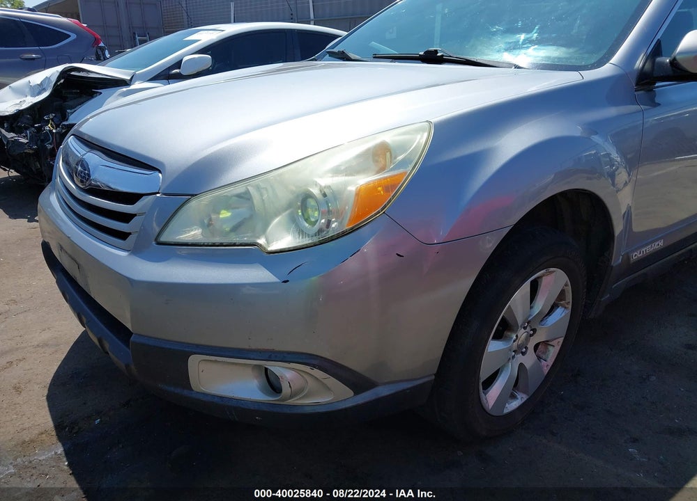 2010 SUBARU OUTBACK 2.5I PREMIUM VIN: 4S4BRBCC7A3381518