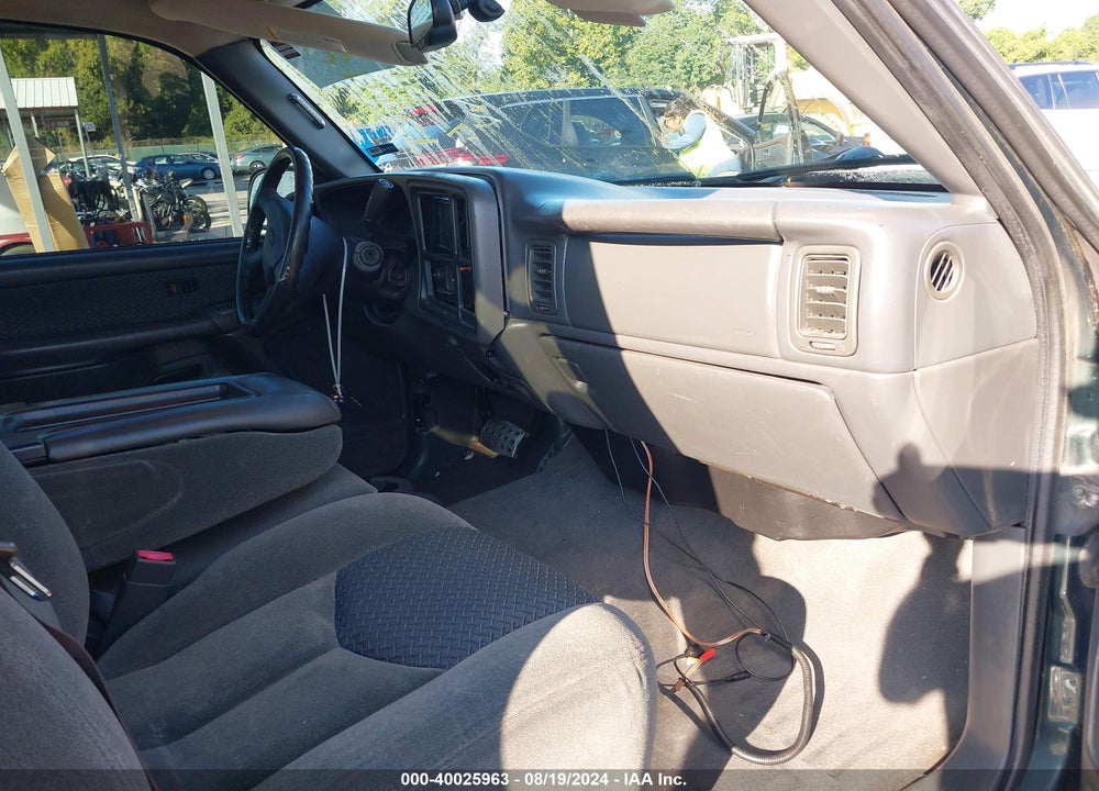 2004 CHEVROLET AVALANCHE 1500 VIN: 3GNEC12T94G115537