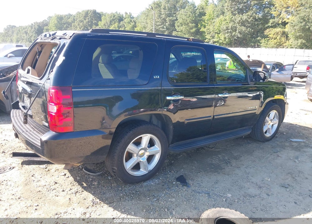 2007 CHEVROLET TAHOE LTZ VIN: 1GNFC13077J267442