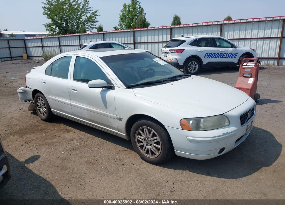 2005 VOLVO S60 2.4 VIN: YV1RS612452479839