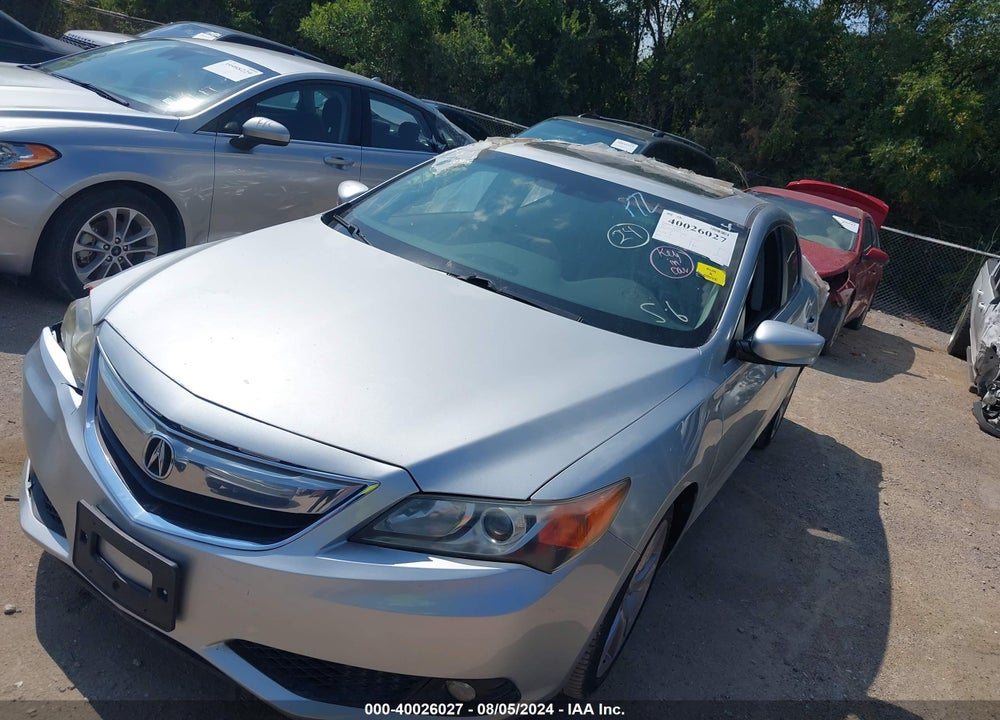 2013 ACURA ILX 2.0L VIN: 19VDE1F74DE009335