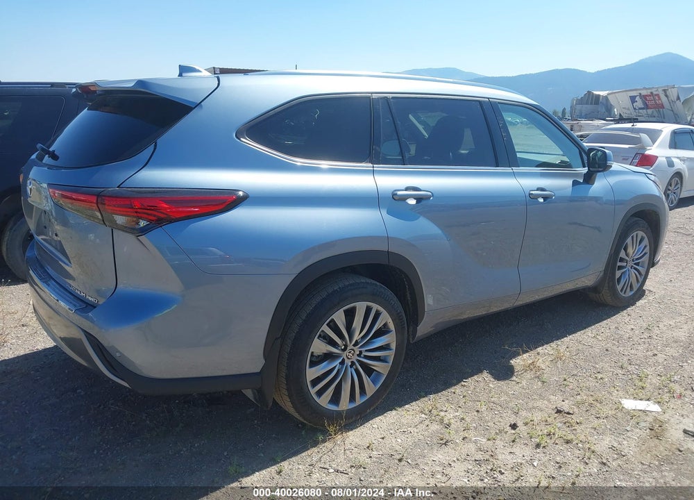 2022 TOYOTA HIGHLANDER PLATINUM VIN: 5TDFZRBH6NS216818