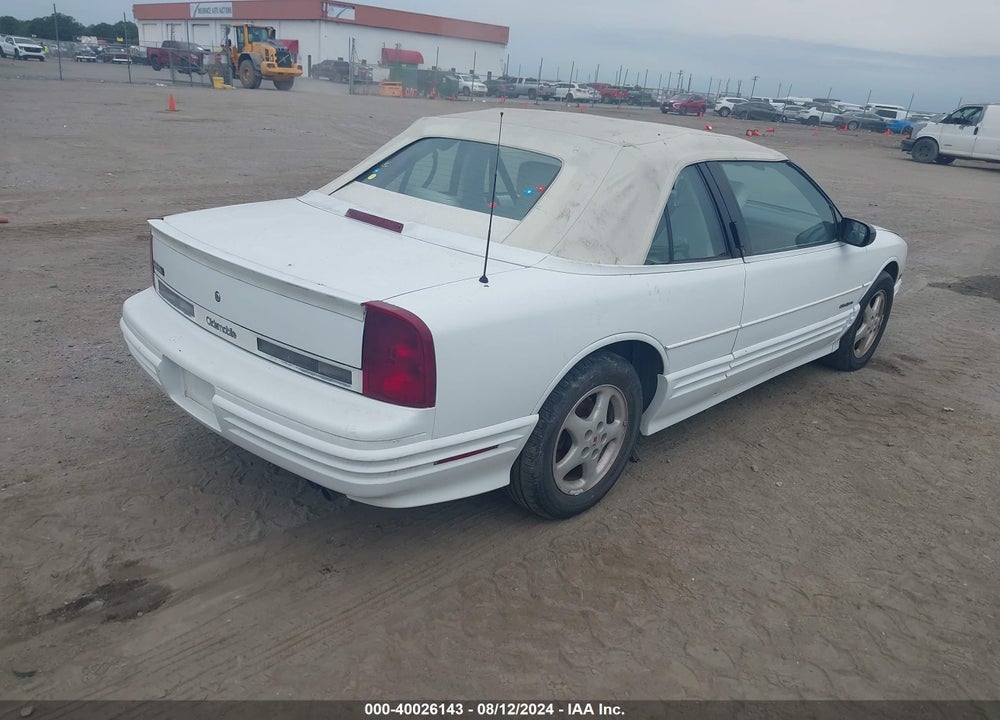 1994 OLDSMOBILE CUTLASS SUPREME VIN: 1G3WT35X1RD375393