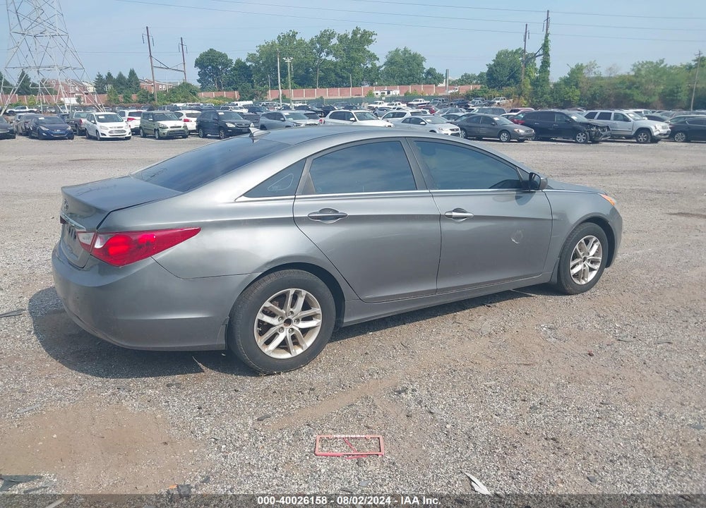 2013 HYUNDAI SONATA GLS VIN: 5NPEB4AC7DH716967