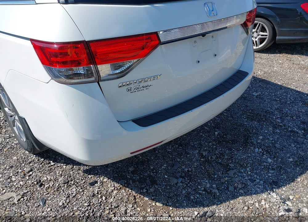 2015 HONDA ODYSSEY EX-L VIN: 5FNRL5H69FB102105
