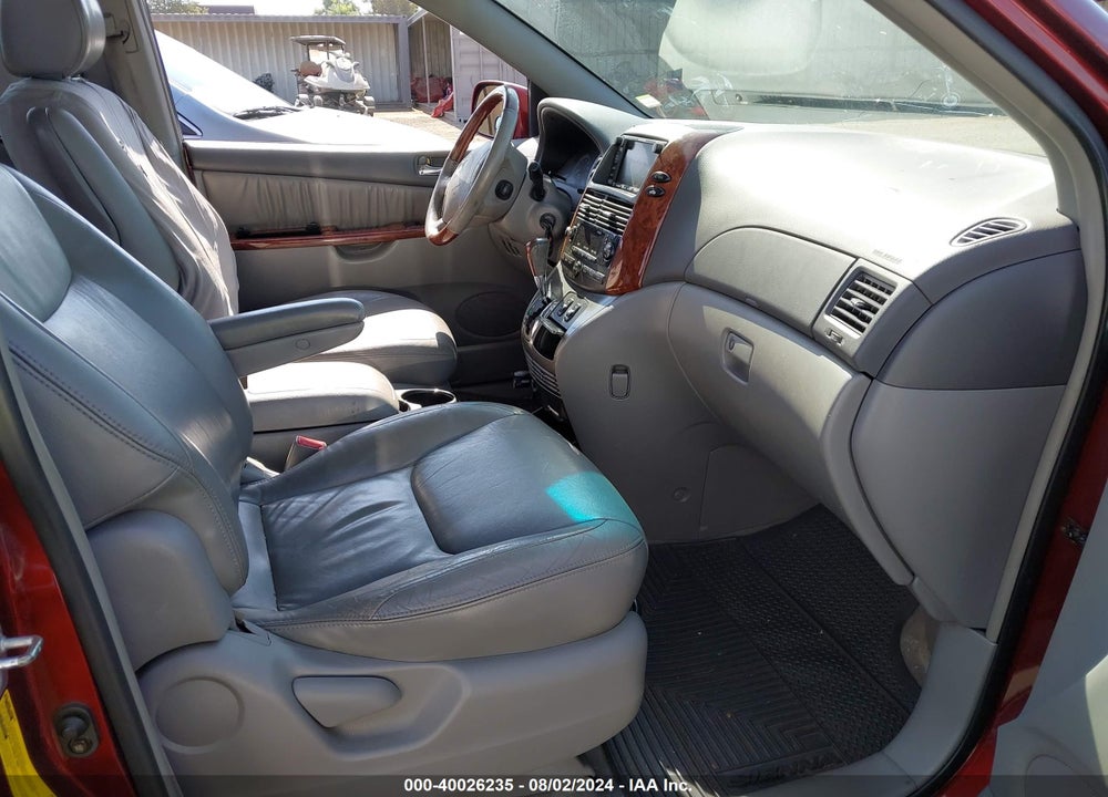 2004 TOYOTA SIENNA XLE LIMITED VIN: 5TDZA22C04S163211