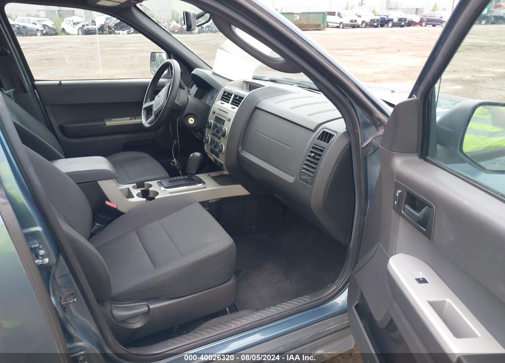 2011 FORD ESCAPE XLT AUTOMATIC VIN: 1FMCU9DG2BKB55715