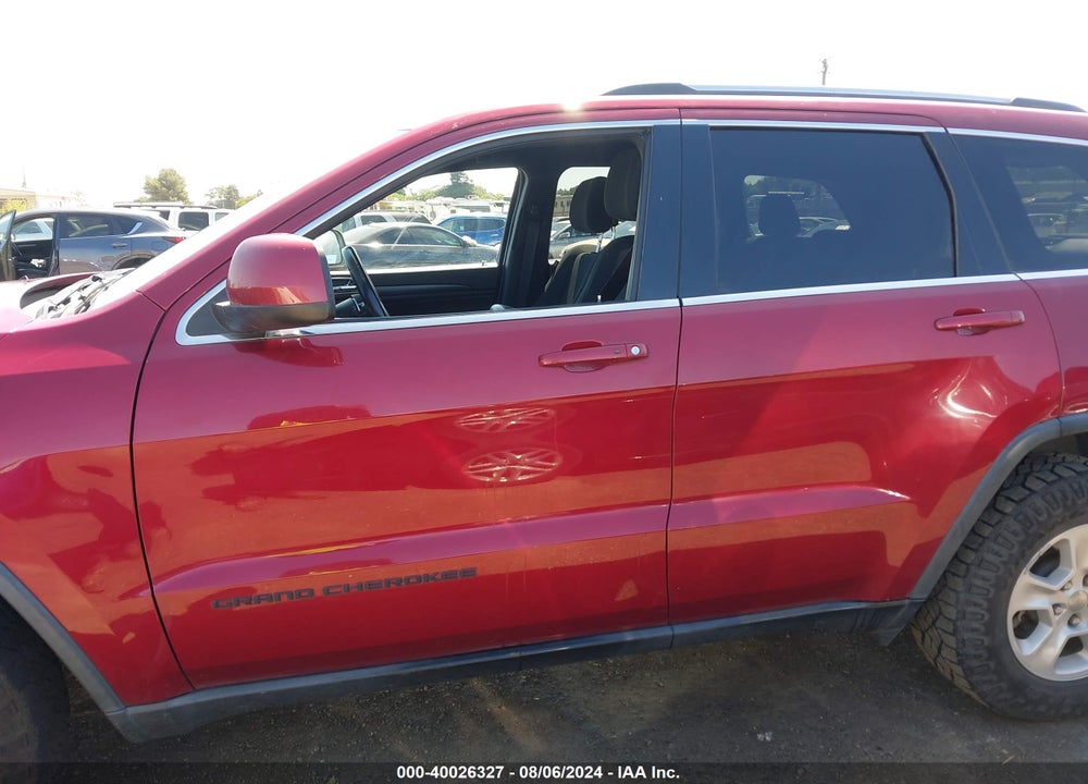 2015 JEEP GRAND CHEROKEE LAREDO VIN: 1C4RJFAG2FC821563