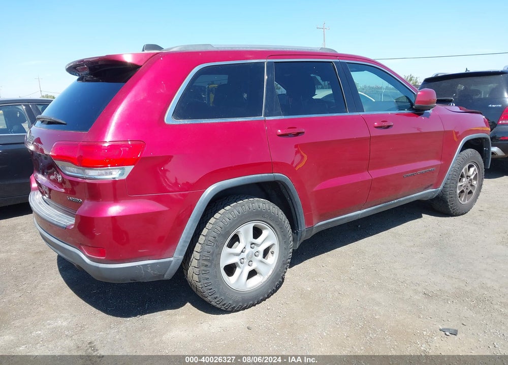 2015 JEEP GRAND CHEROKEE LAREDO VIN: 1C4RJFAG2FC821563