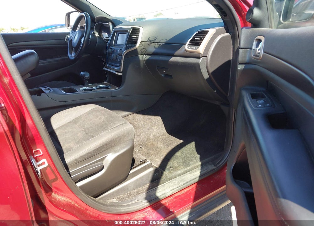 2015 JEEP GRAND CHEROKEE LAREDO VIN: 1C4RJFAG2FC821563