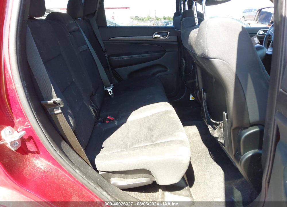 2015 JEEP GRAND CHEROKEE LAREDO VIN: 1C4RJFAG2FC821563