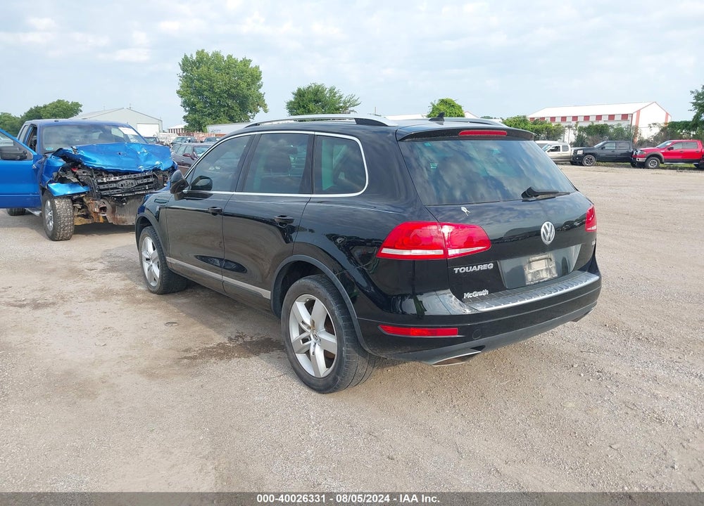 2011 VOLKSWAGEN TOUAREG TDI LUX VIN: WVGFK9BP1BD004830