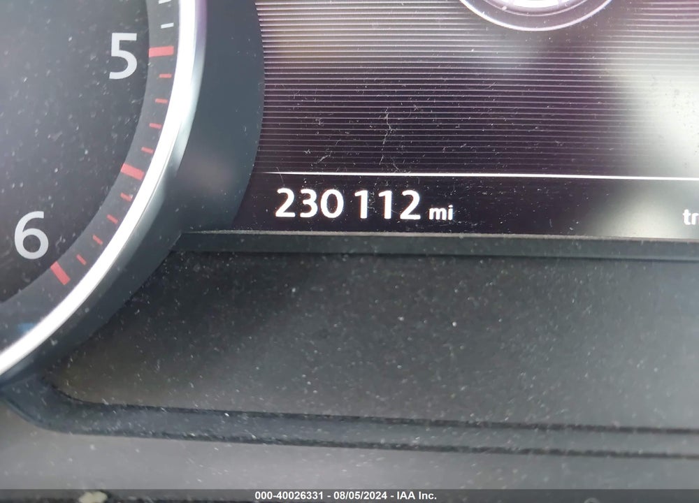 2011 VOLKSWAGEN TOUAREG TDI LUX VIN: WVGFK9BP1BD004830