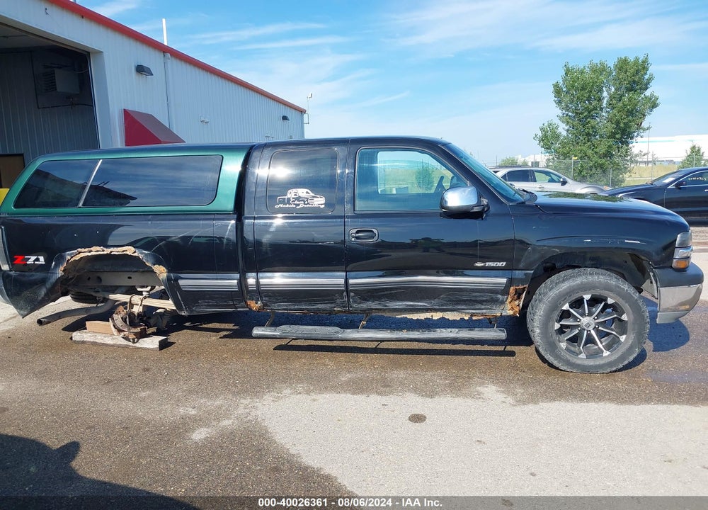 2002 CHEVROLET SILVERADO 1500 LS VIN: 2GCEK19T221292857