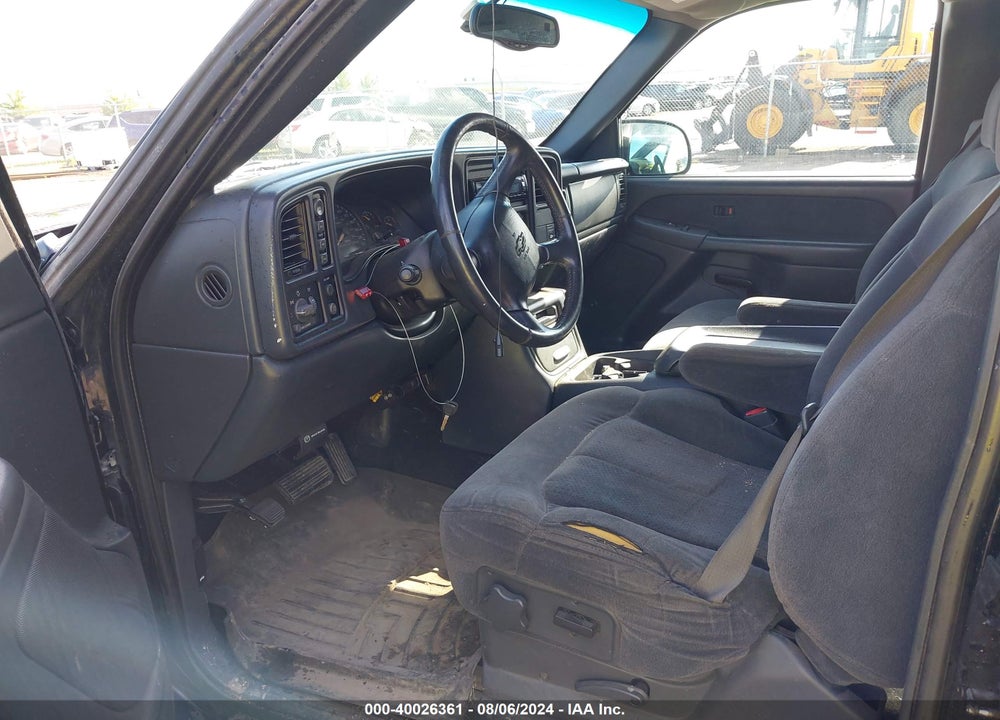 2002 CHEVROLET SILVERADO 1500 LS VIN: 2GCEK19T221292857