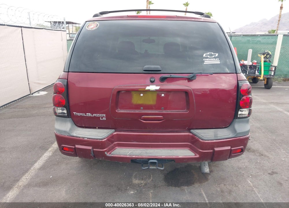 2005 CHEVROLET TRAILBLAZER LS VIN: 1GNDS13S152345183