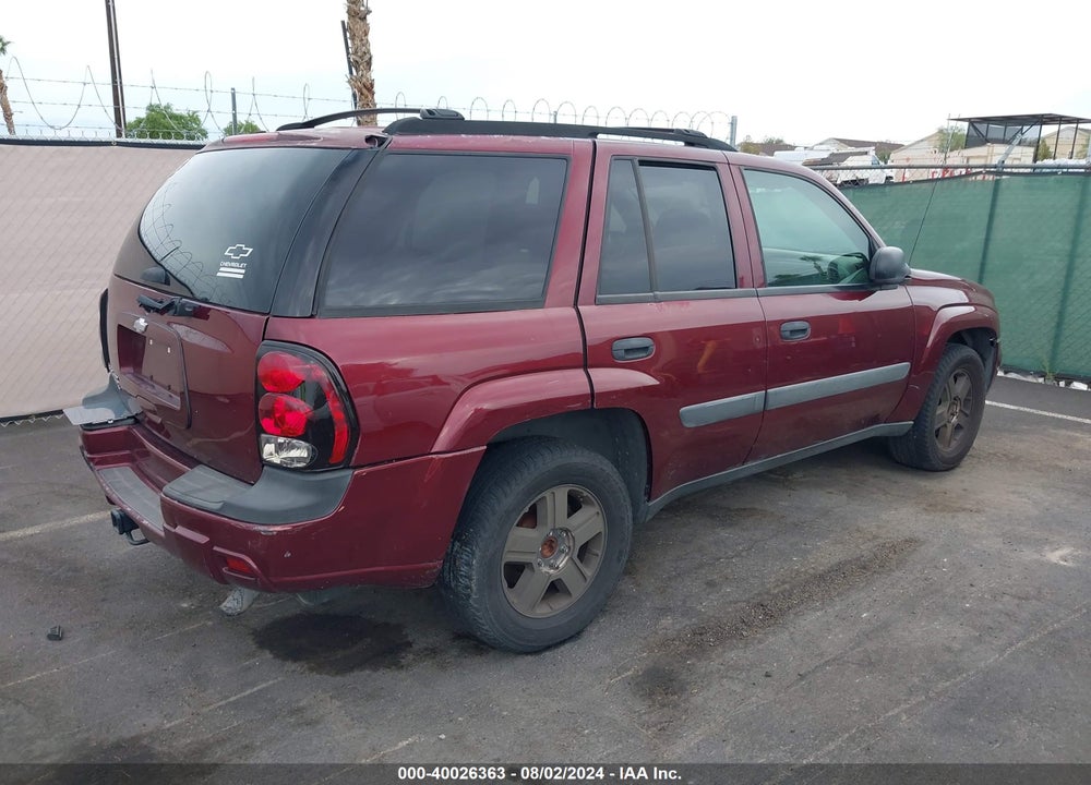 2005 CHEVROLET TRAILBLAZER LS VIN: 1GNDS13S152345183