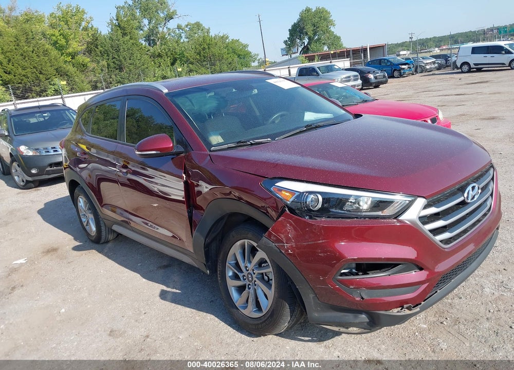 2017 HYUNDAI TUCSON SE PLUS VIN: KM8J33A4XHU483236