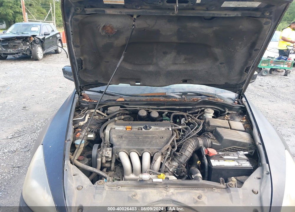 2004 HONDA ACCORD 2.4 LX VIN: 1HGCM563X4A039194