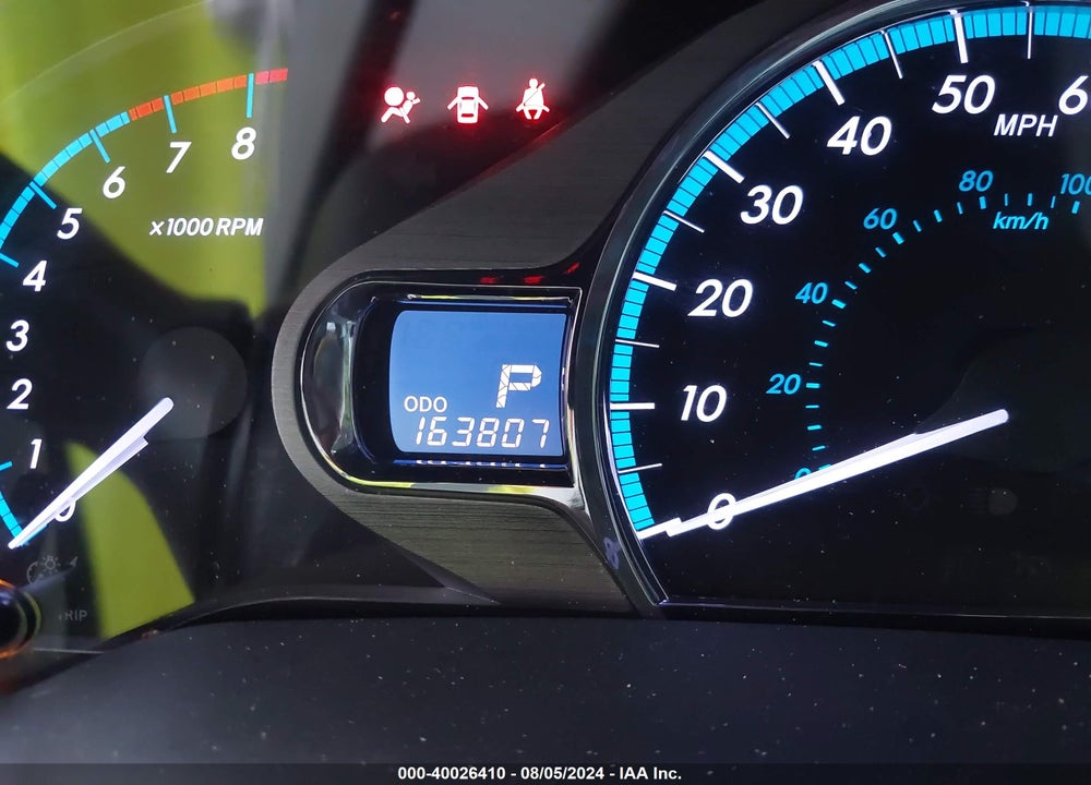 2011 TOYOTA SIENNA XLE V6 VIN: 5TDYK3DC8BS104884