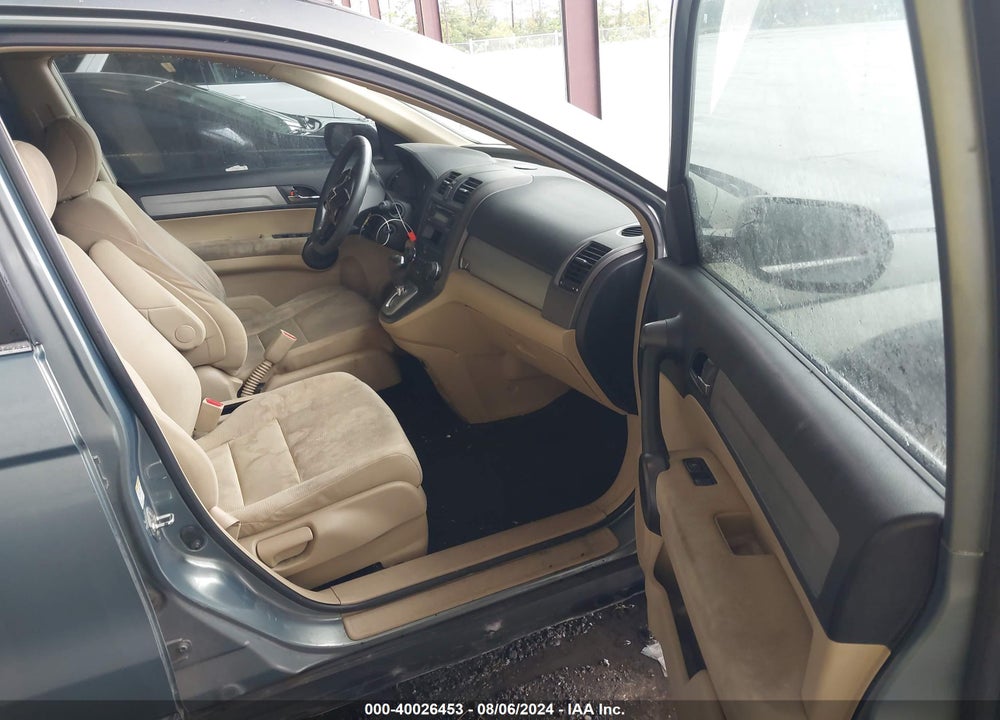 2010 HONDA CR-V LX VIN: JHLRE3H31AC009639