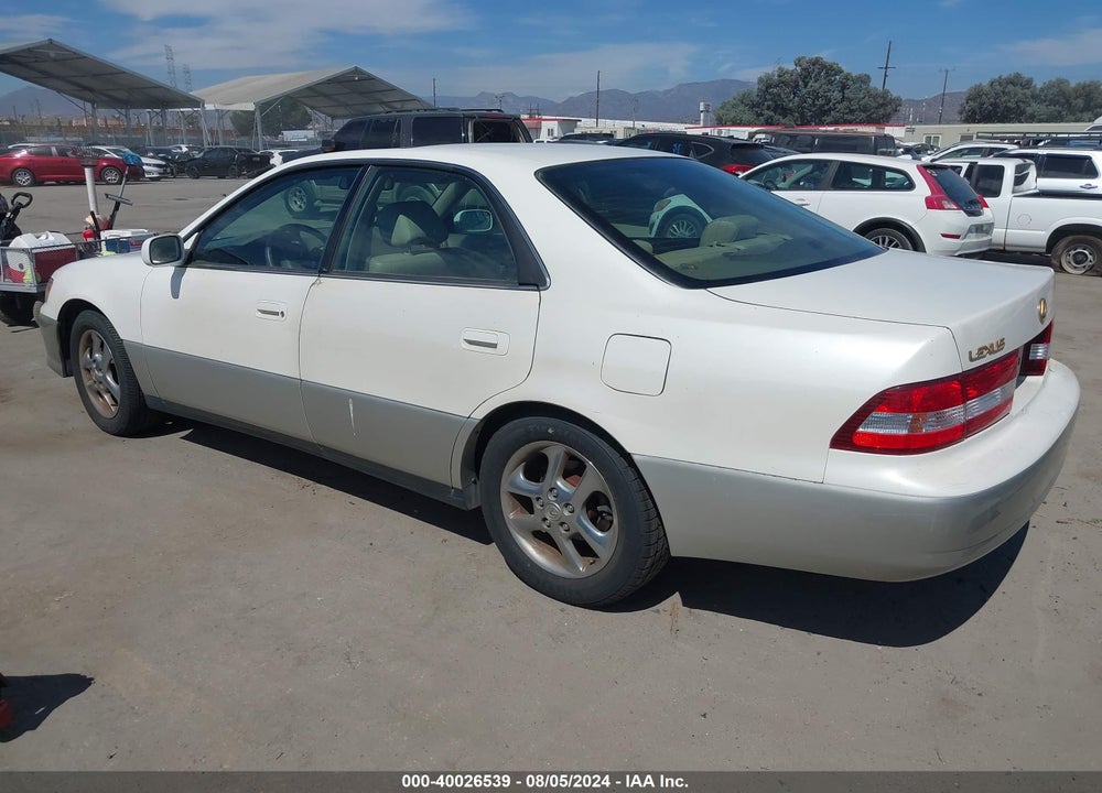 2000 LEXUS ES 300 VIN: JT8BF28G0Y5078943