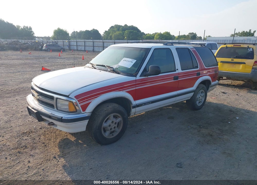 1995 CHEVROLET BLAZER VIN: 1GNDT13W7S2138096