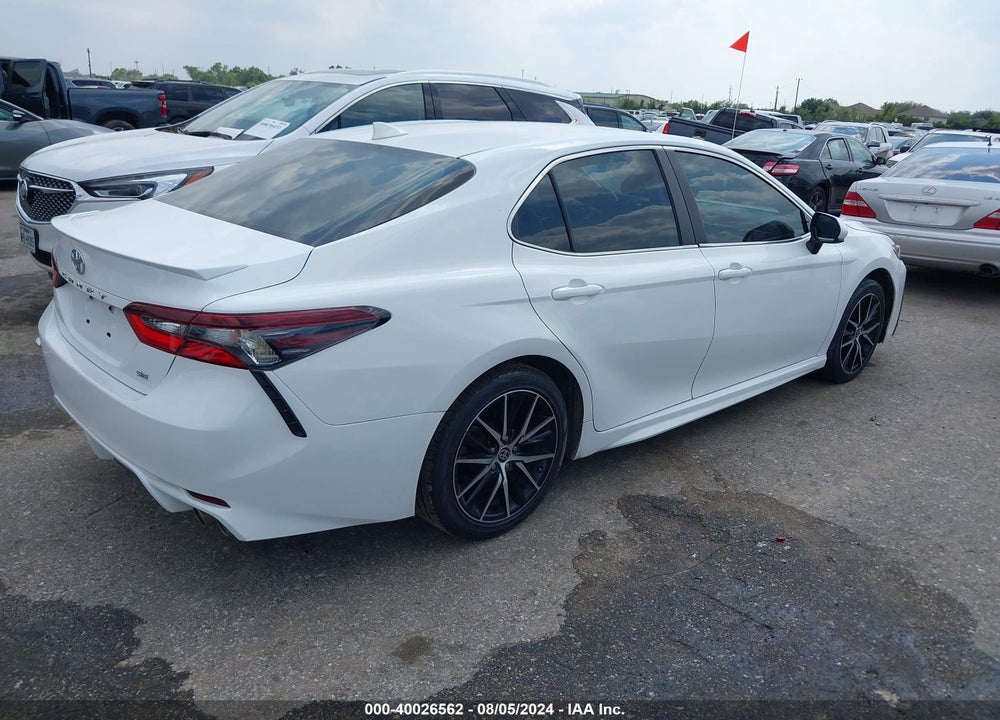 2021 TOYOTA CAMRY SE VIN: 4T1G11AK3MU544083