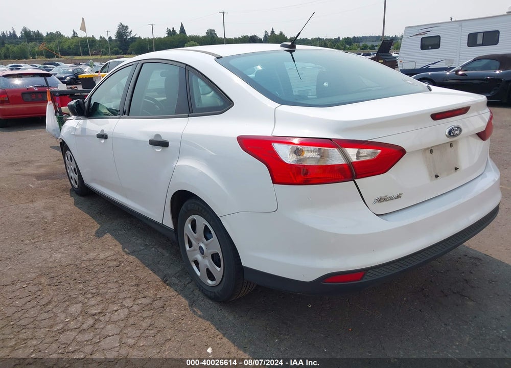 2013 FORD FOCUS VIN: 1FADP3E27DL353547