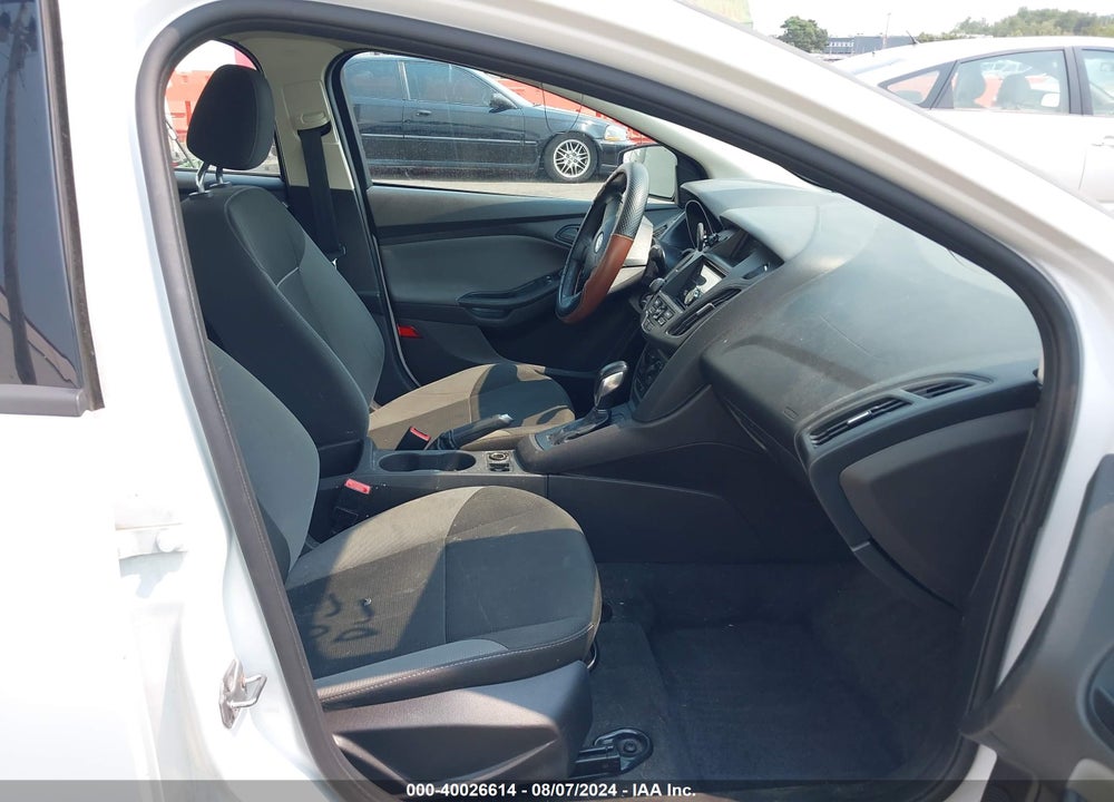 2013 FORD FOCUS VIN: 1FADP3E27DL353547