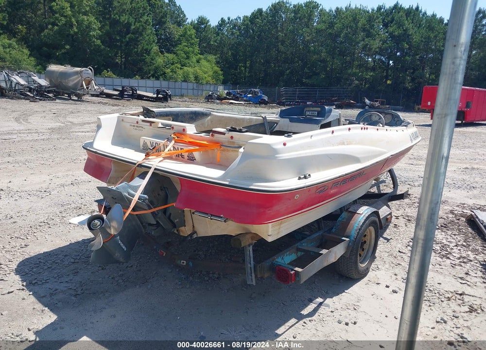 2004 REGAL BOAT/INBOARD MOTOR/TRAILER VIN: RGMBJ630L203