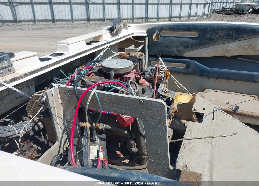 2004 REGAL BOAT/INBOARD MOTOR/TRAILER VIN: RGMBJ630L203