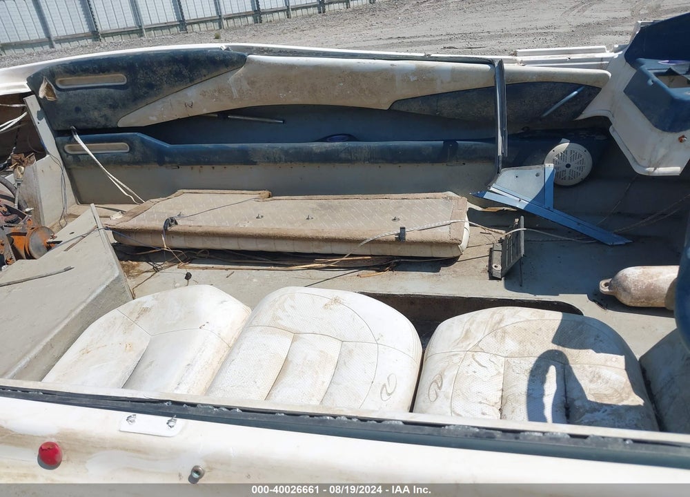 2004 REGAL BOAT/INBOARD MOTOR/TRAILER VIN: RGMBJ630L203
