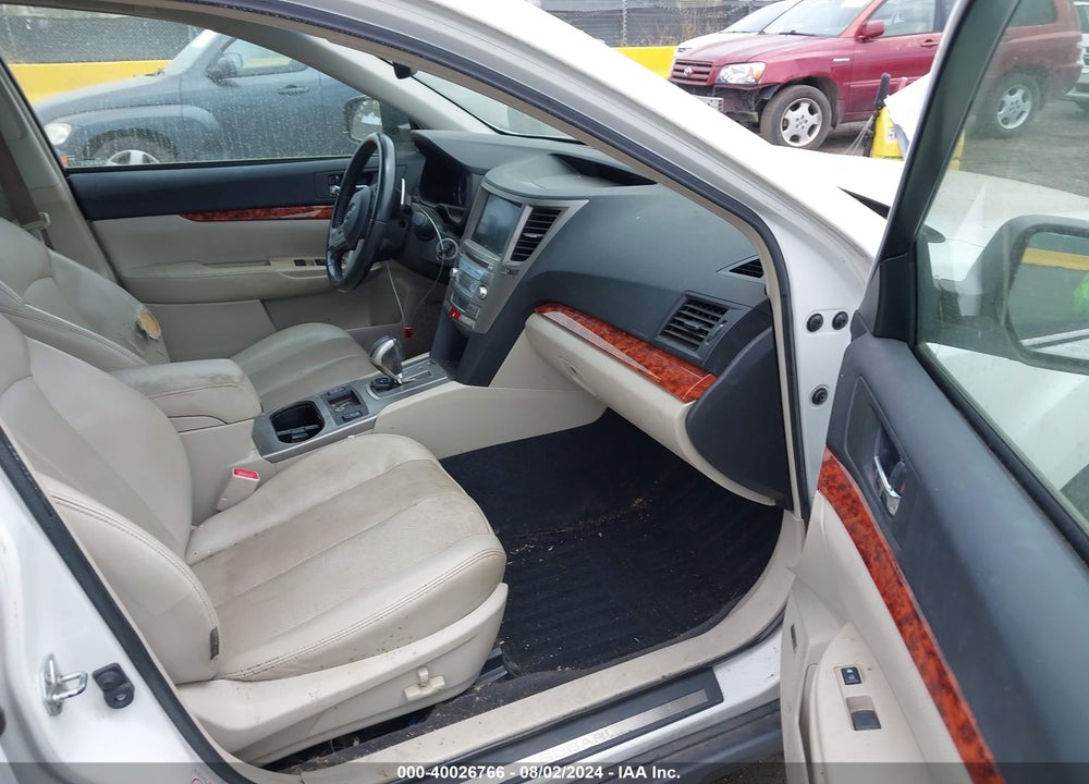 2011 SUBARU OUTBACK 3.6R LIMITED VIN: 4S4BRDLC8B2332721